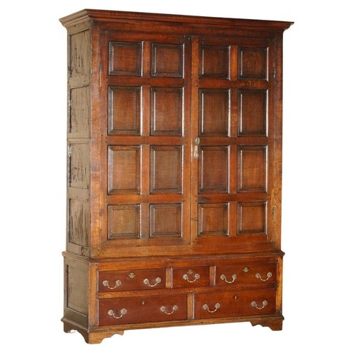 Restaurierter antiker - restaurierter,